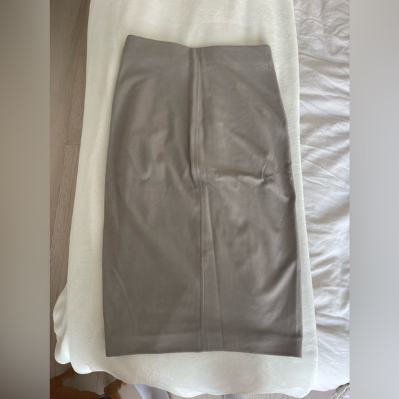 WILFRED ARITZIA PENCIL SKIRT - Picture 1 of 1